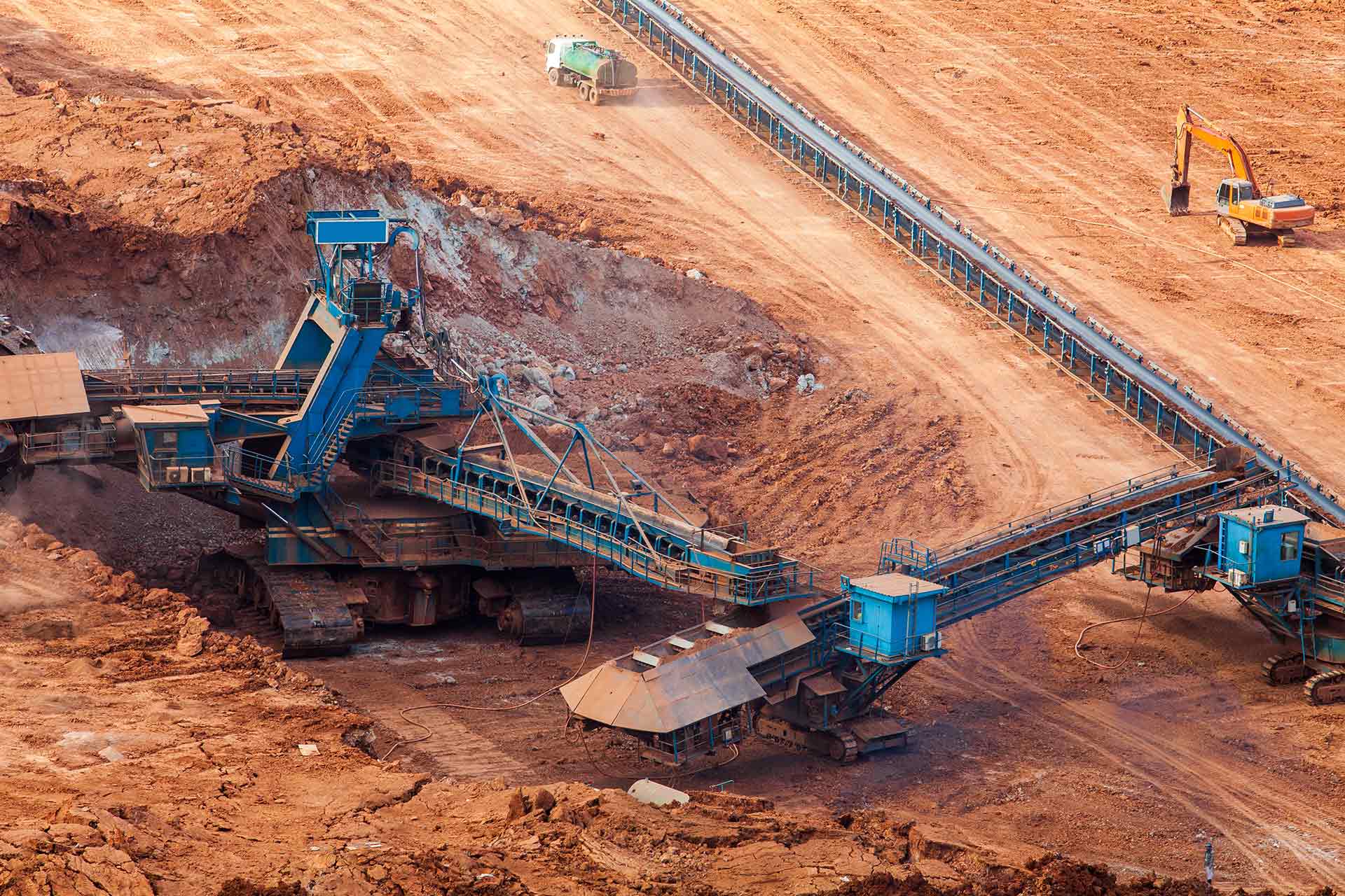 Mining truck operating in an open-pit mine
